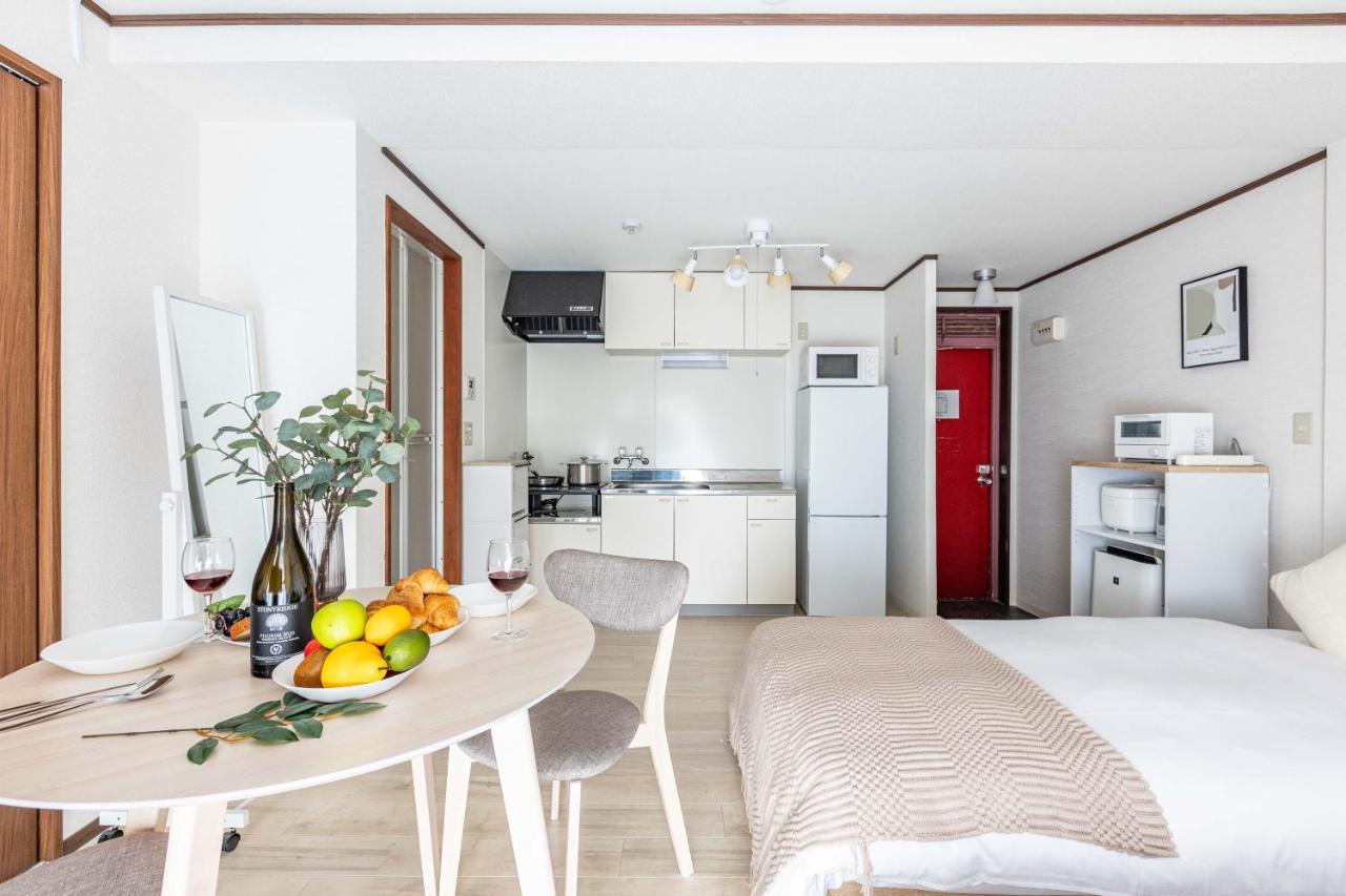 アリタハイツ難波303 Apartamento *